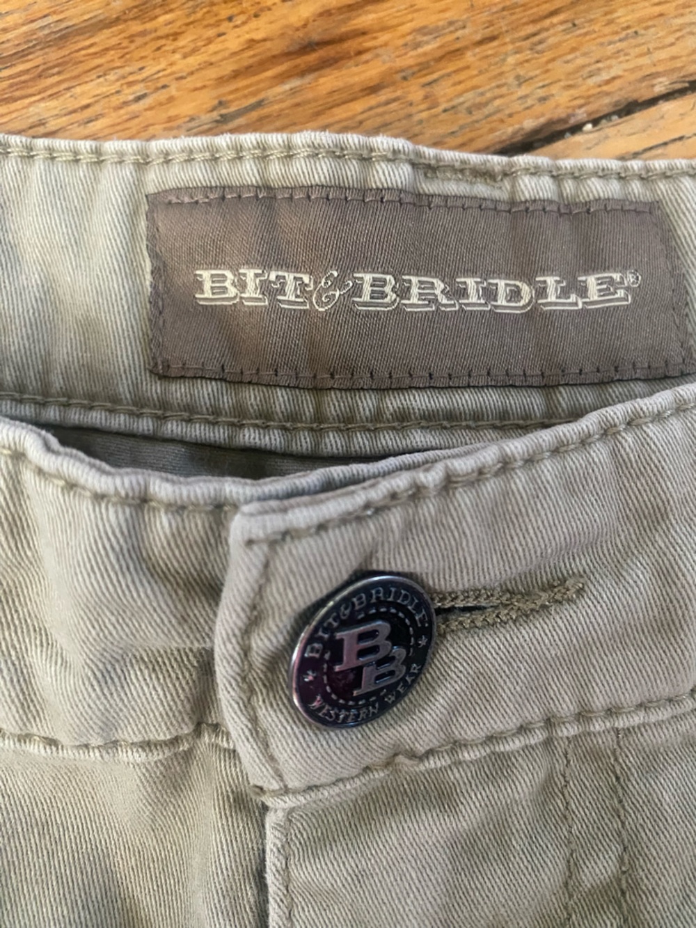 Bit & Bridle Straight Leg Pants in Khaki